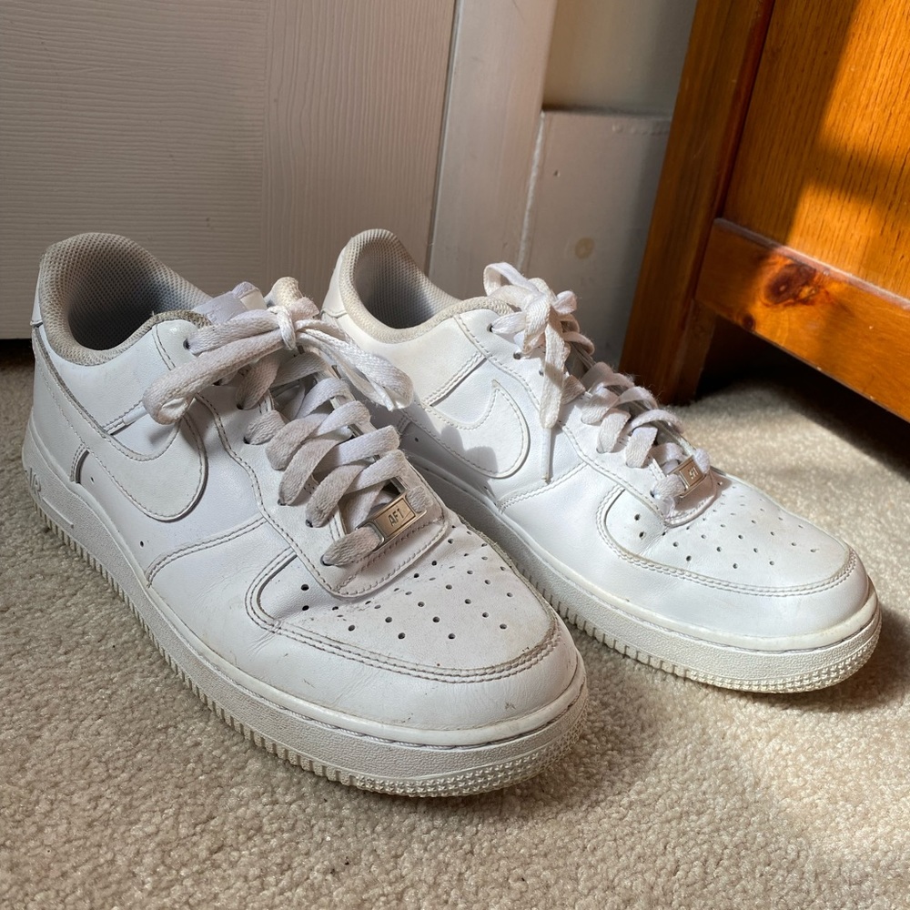 White Nike Air Force 1’s